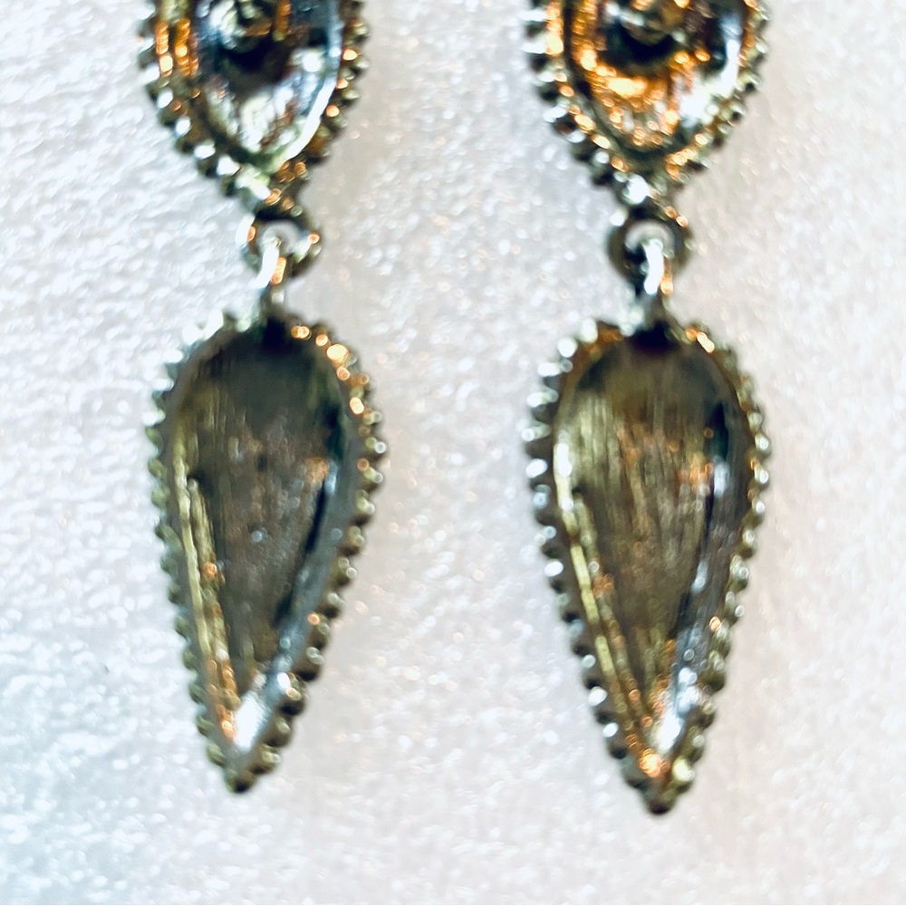 Aztec Design Earrings - Picture 6 of 6